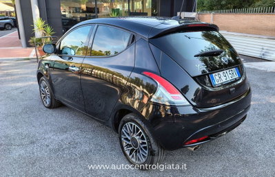 Lancia Ypsilon 1.0 FireFly 5 porte S&S Hybrid Gold Plus (11)