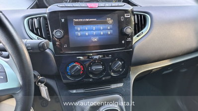 Lancia Ypsilon 1.0 FireFly 5 porte S&S Hybrid Gold Plus (4)