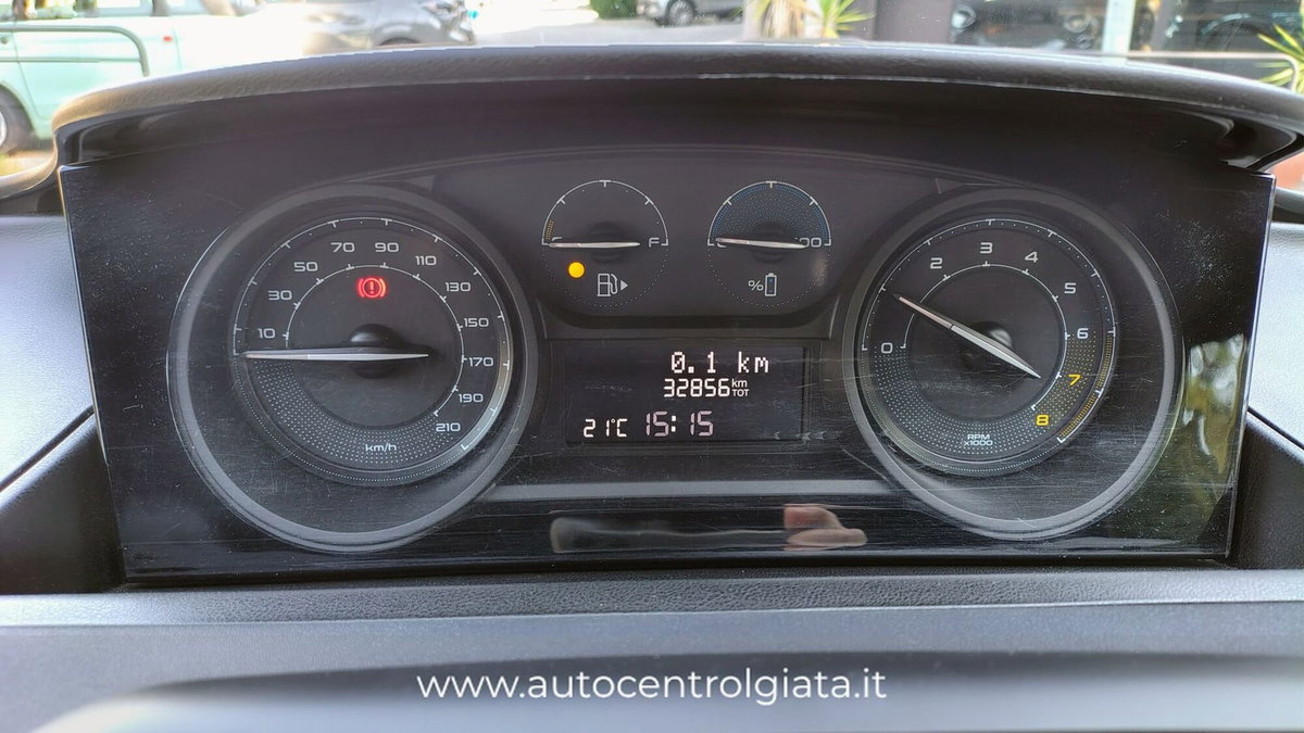 Lancia Ypsilon 1.0 FireFly 5 porte S&S Hybrid Gold Plus (5)