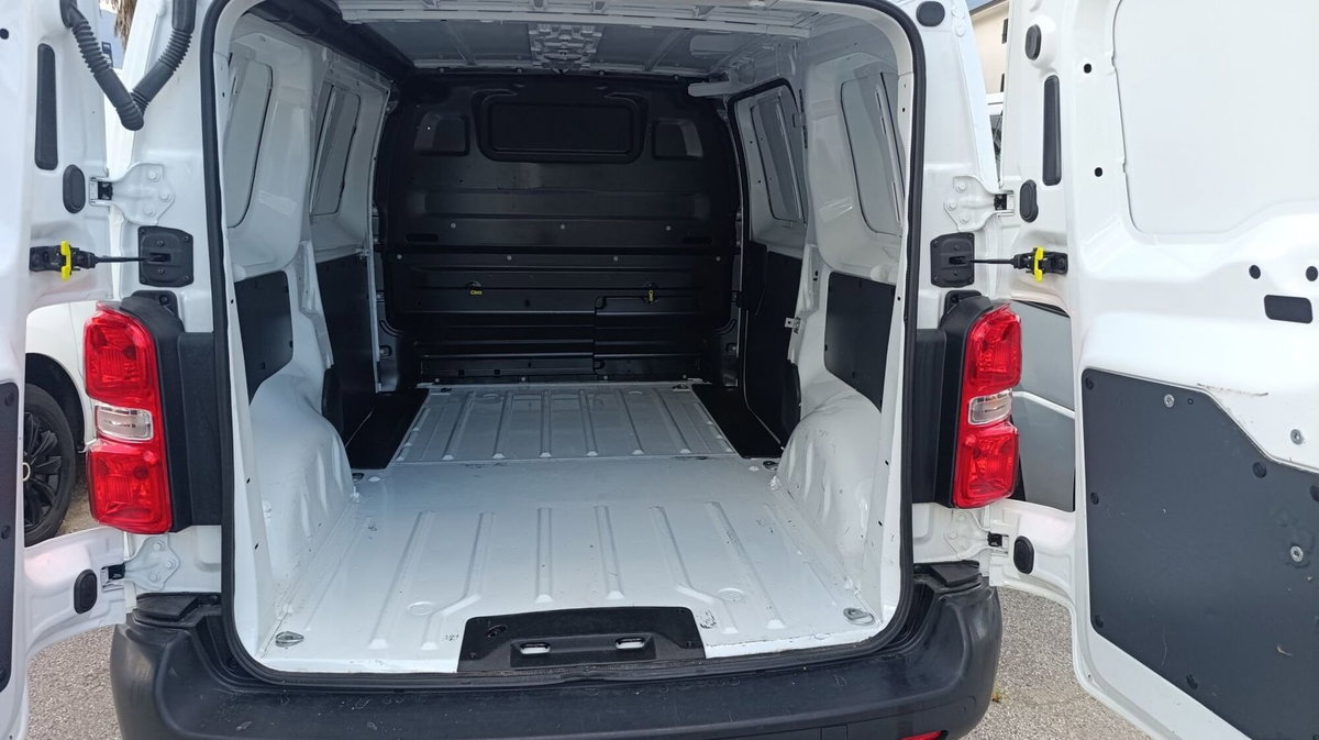 Peugeot Expert Furgone std 2.0 Bluehdi 140cv S&S (5)