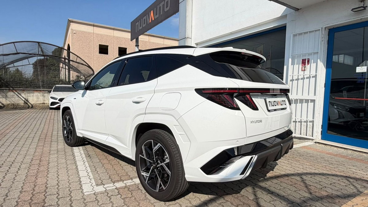 Hyundai Tucson 1.6 hev Xtech 2wd 239cv auto (3)