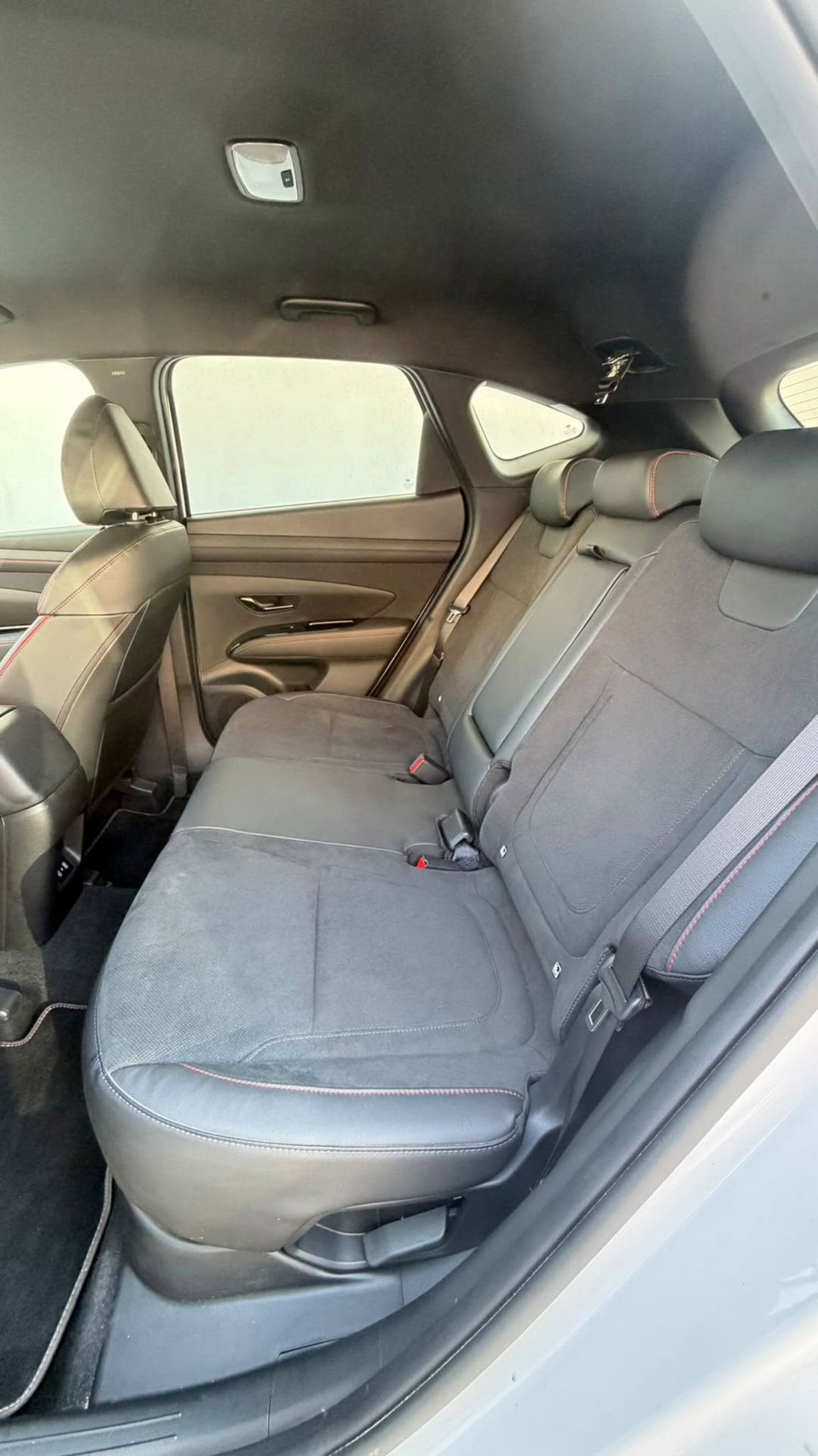 Hyundai Tucson 1.6 hev Xtech 2wd 239cv auto (8)