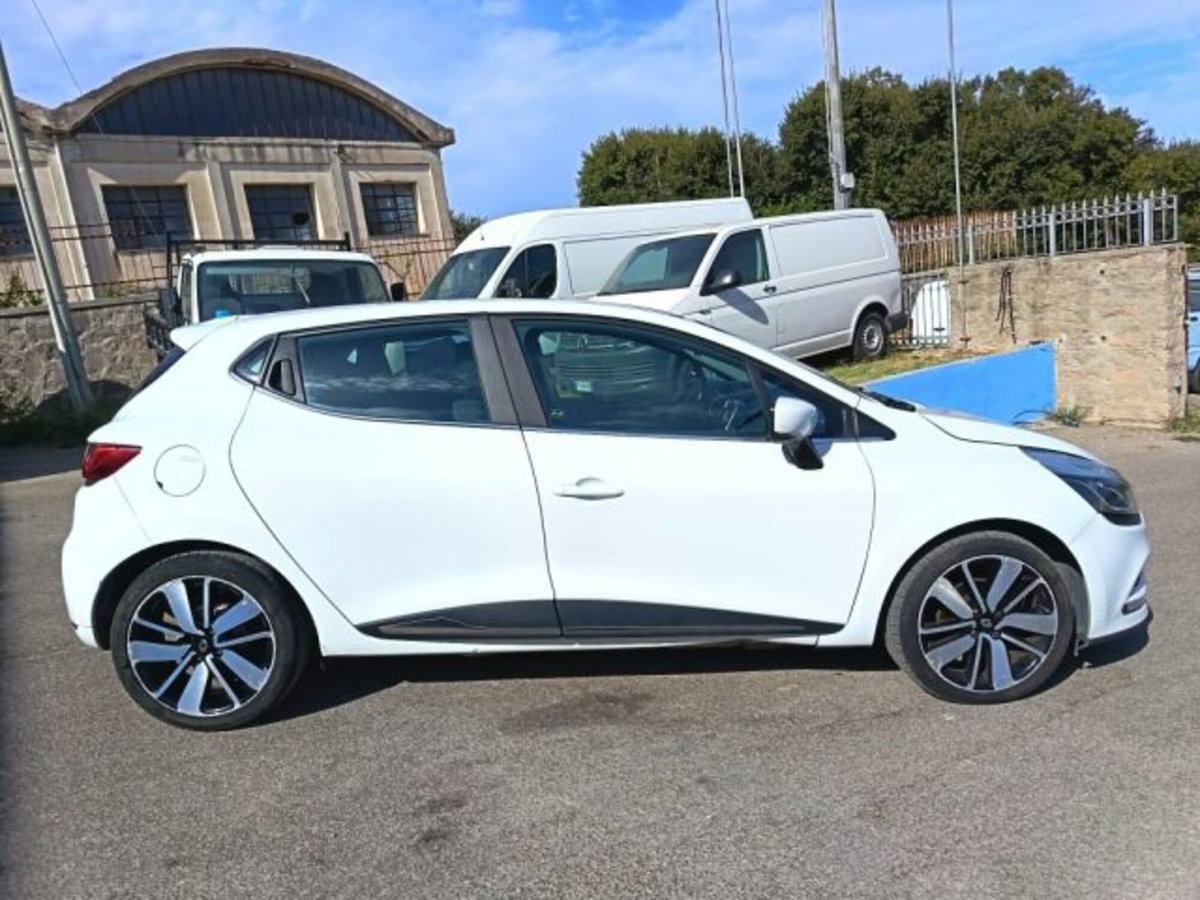 Renault Clio dCi 8V 90CV Start&Stop 5 porte Energy Excite (5)