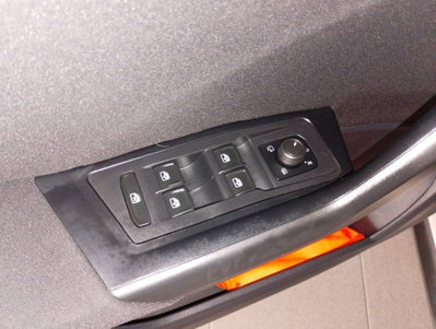Volkswagen T-Roc 1.0 TSI Life (19)