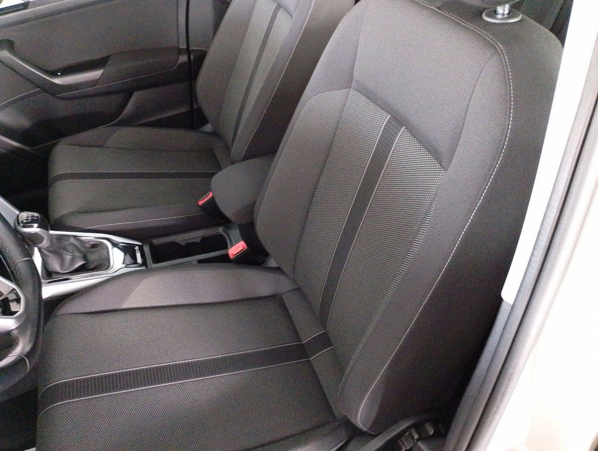 Volkswagen T-Roc 1.0 TSI Life (20)