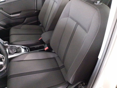 Volkswagen T-Roc 1.0 TSI Life (20)