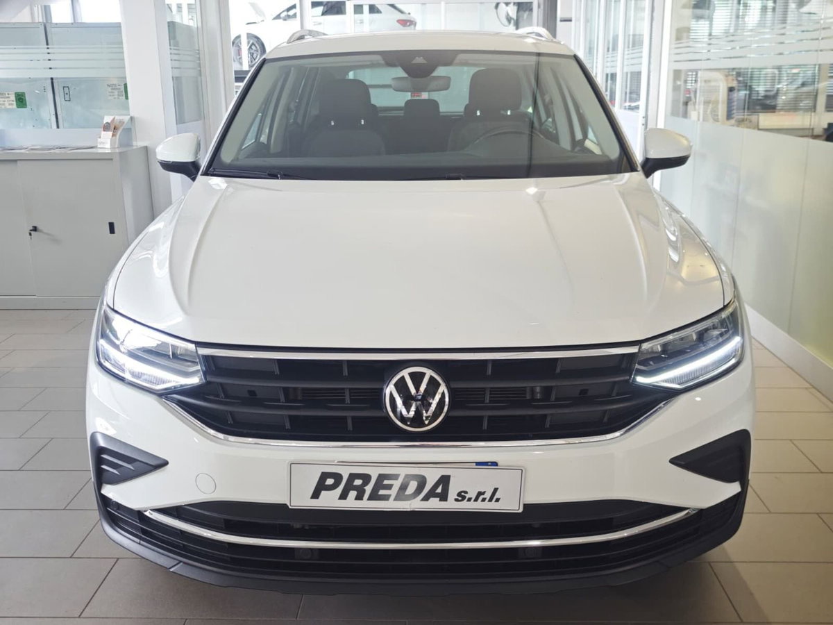 Volkswagen Tiguan 2.0 TDI 150 CV SCR DSG 4MOTION Life (2)