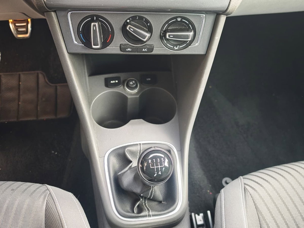 Volkswagen Polo 1.4 TDI 90CV 5p. Fresh BlueMotion Technology (13)