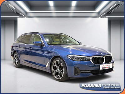 BMW Serie 5 Touring 520d 48V xDrive  Luxury usata
