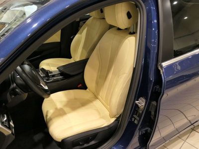 BMW Serie 5 Touring 520d 48V xDrive  Luxury (10)