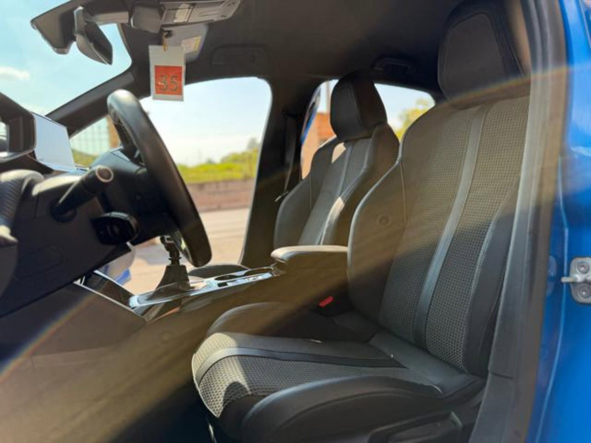 Peugeot 208 1.2 puretech Active s&s 100cv (12)