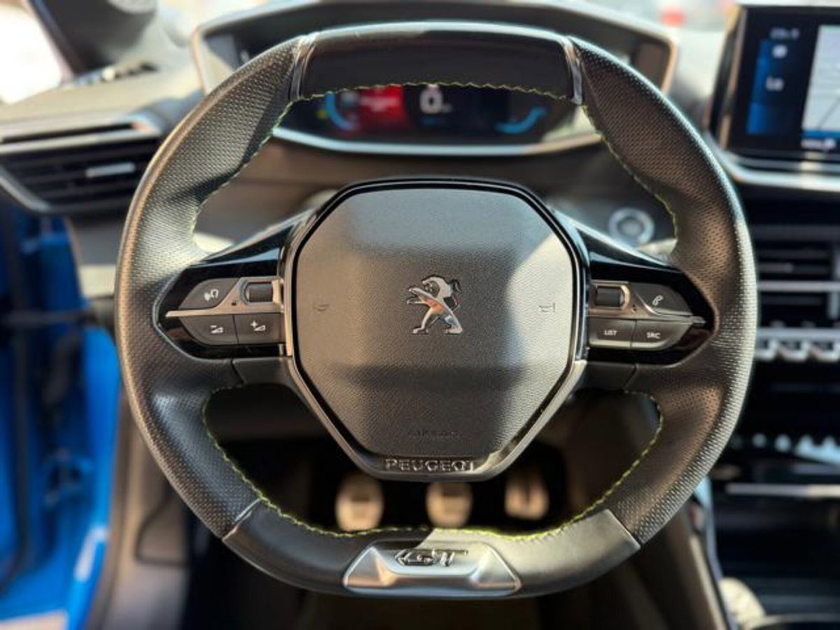Peugeot 208 1.2 puretech Active s&s 100cv (13)