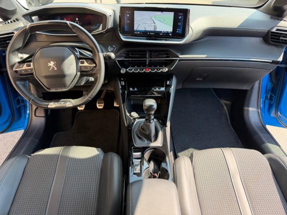 Peugeot 208 1.2 puretech Active s&s 100cv (9)
