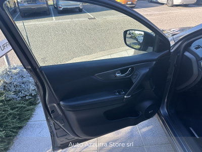 Nissan Qashqai 1.6 dCi 2WD Tekna (17)