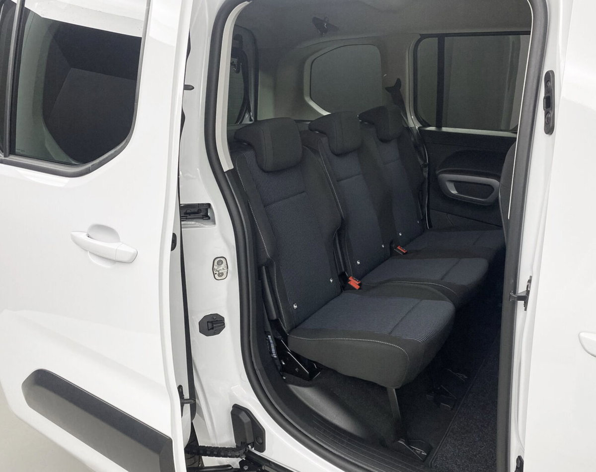 Fiat Doblò combi N1 1.5 diesel 130cv auto (6)
