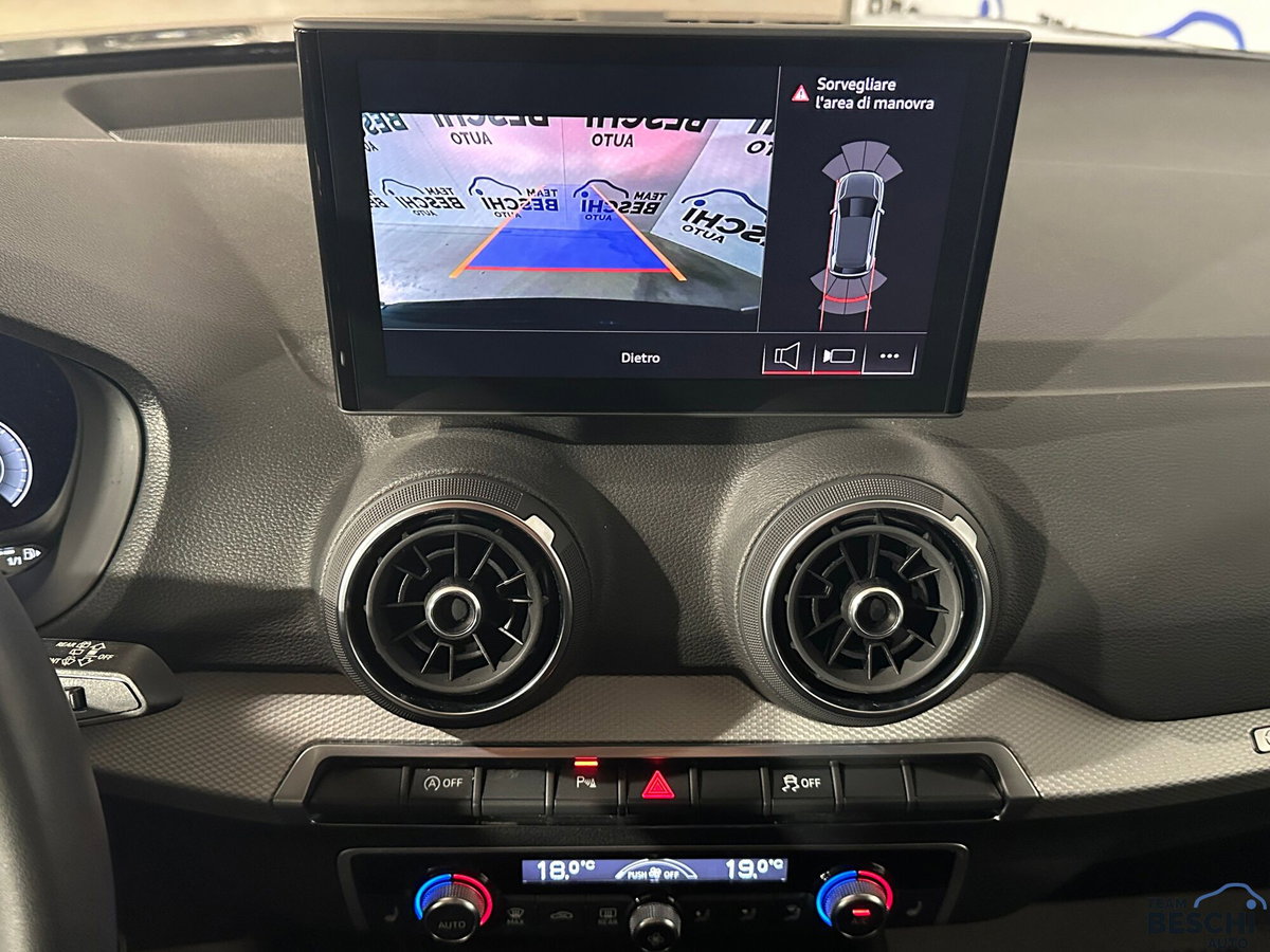 Audi Q2 Q2 30 TFSI Business (10)