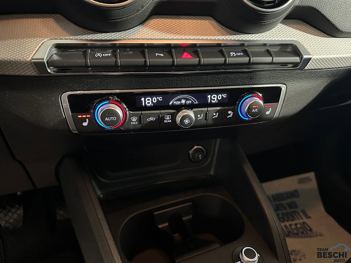 Audi Q2 Q2 30 TFSI Business (14)