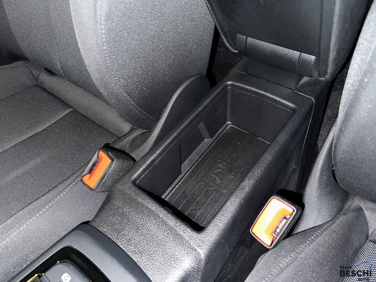 Audi Q2 Q2 30 TFSI Business (15)