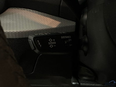 Audi Q2 Q2 30 TFSI Business (17)