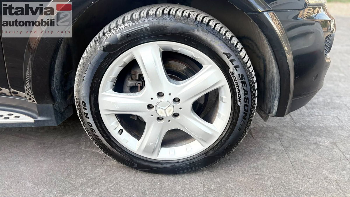 Mercedes-Benz Classe ML 320 CDI (5)