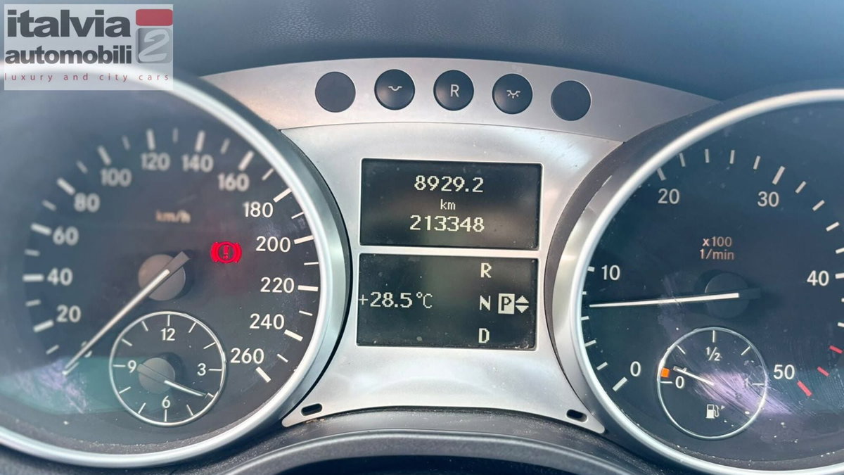 Mercedes-Benz Classe ML 320 CDI (9)