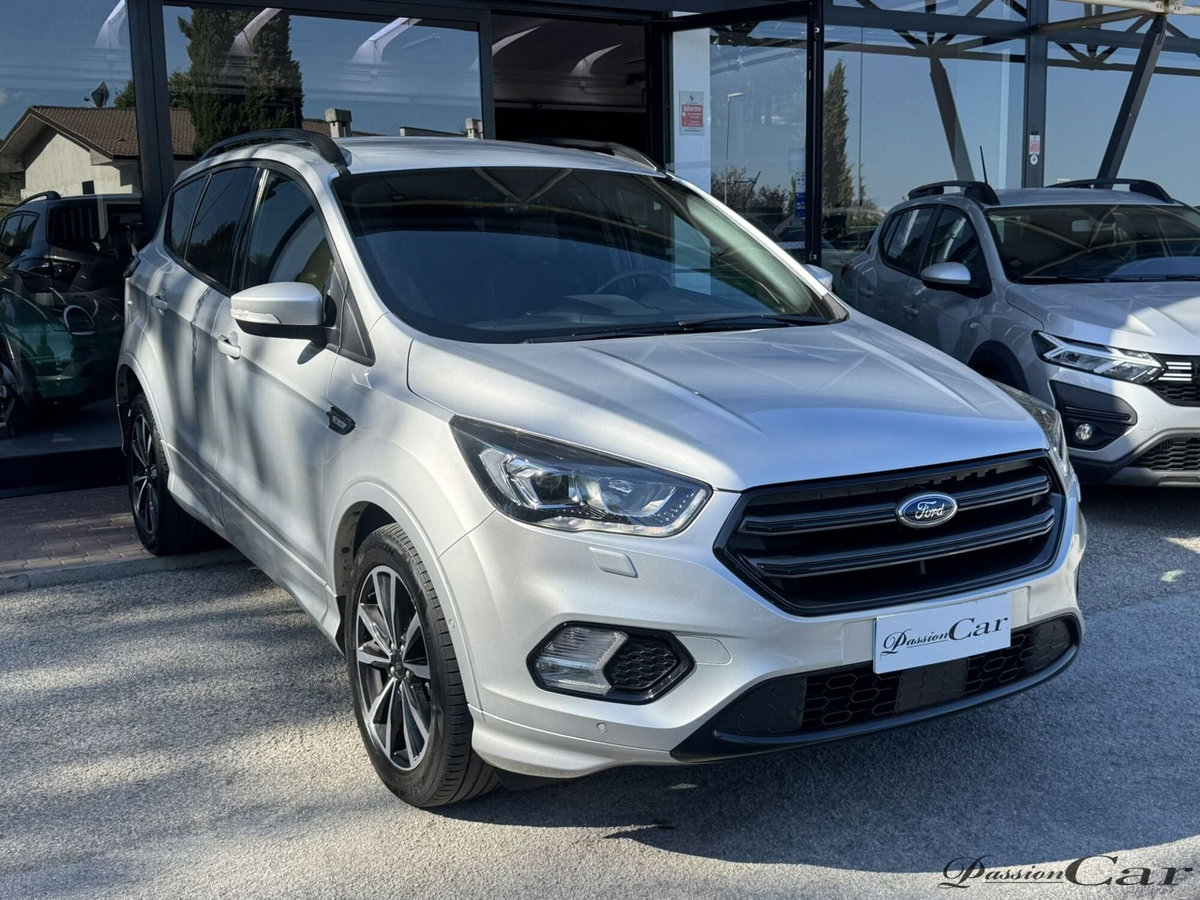 Ford Kuga 2.0 TDCI 150 CV S&S 4WD ST-Line (3)