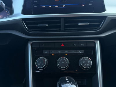 Volkswagen T-Roc 1.5 tsi Style dsg (12)
