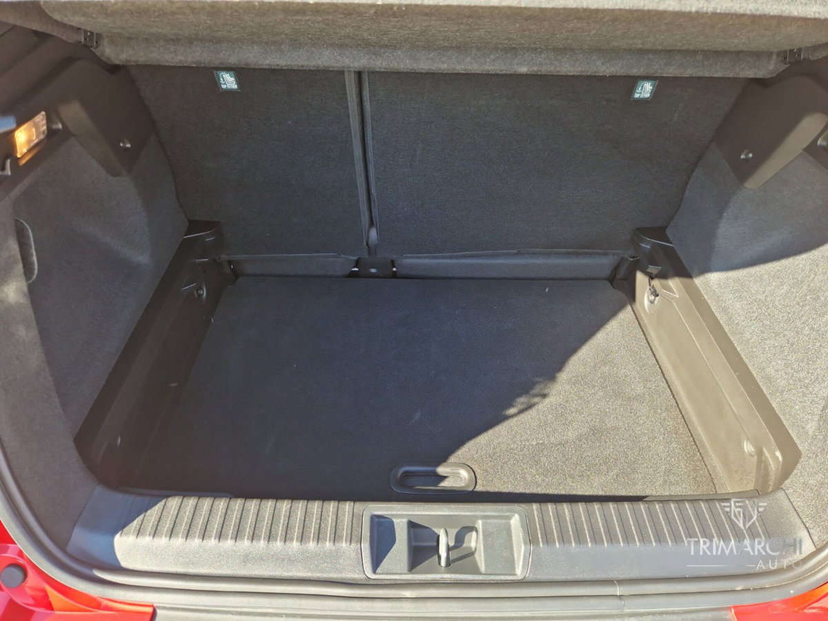 Renault Captur 1.2 tce Techno 115cv (13)