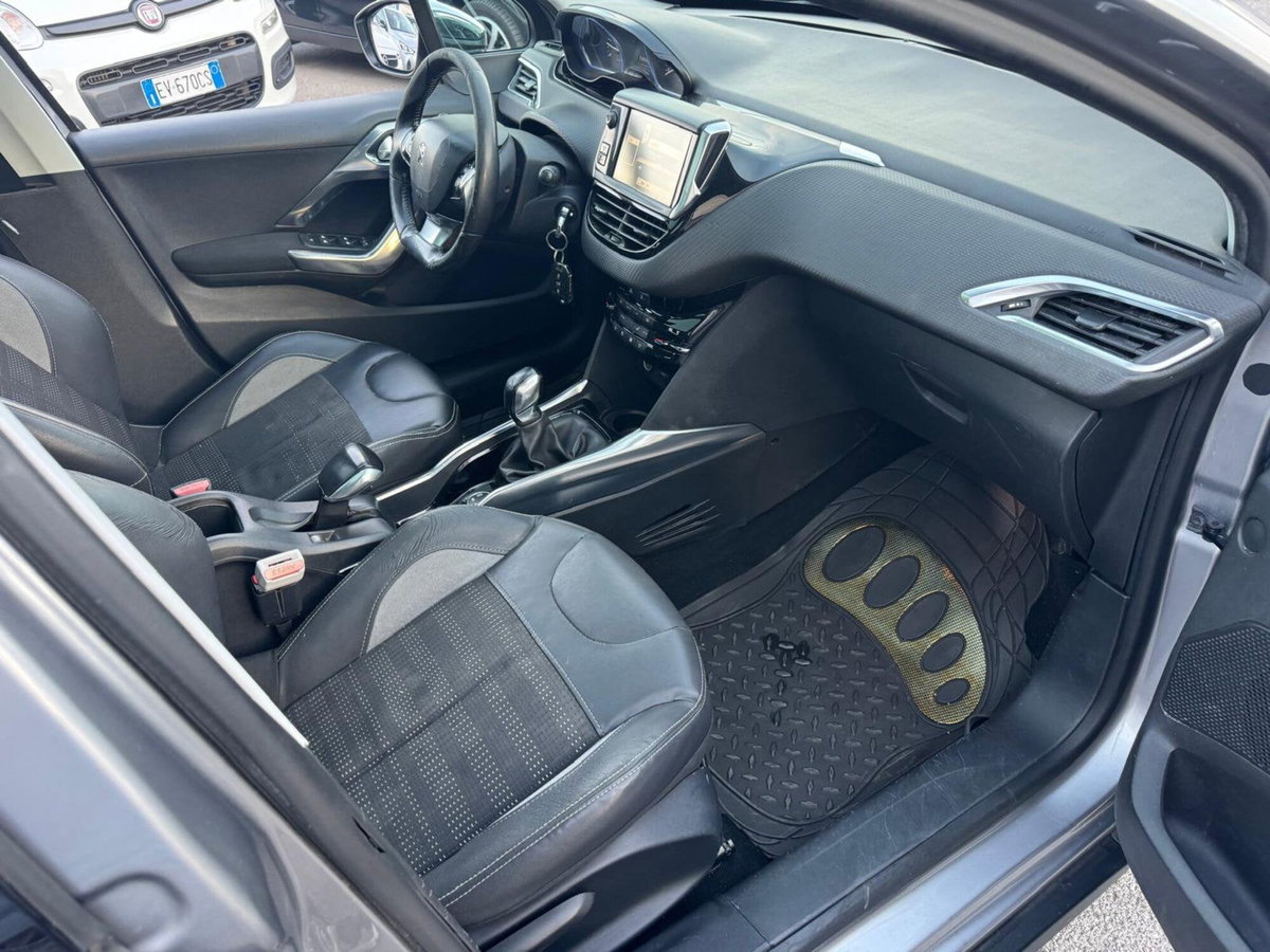 Peugeot 2008 e-HDi 92 CV Stop&Start ETG6 Allure (10)
