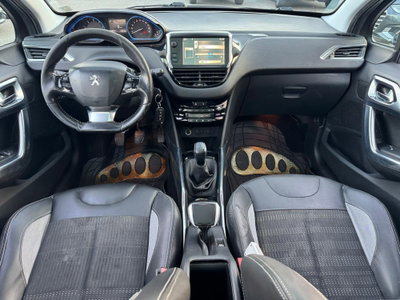 Peugeot 2008 e-HDi 92 CV Stop&Start ETG6 Allure (13)