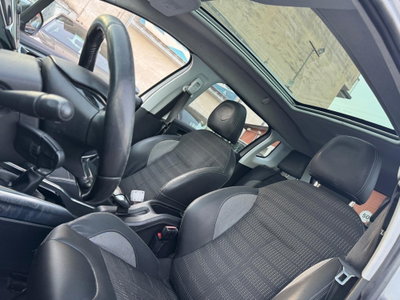 Peugeot 2008 e-HDi 92 CV Stop&Start ETG6 Allure (7)