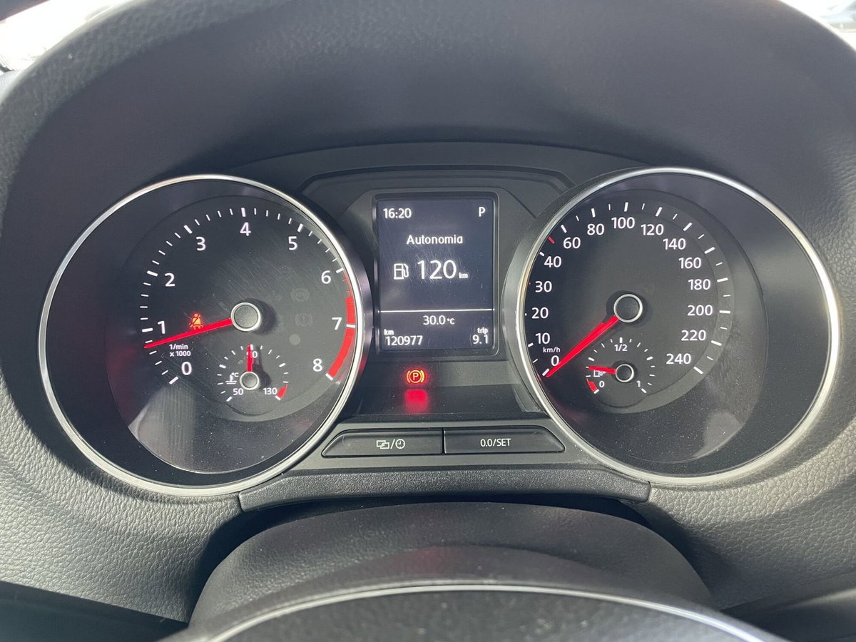 Volkswagen Polo 1.2 TSI DSG 5p. Highline BlueMotion Technology (12)