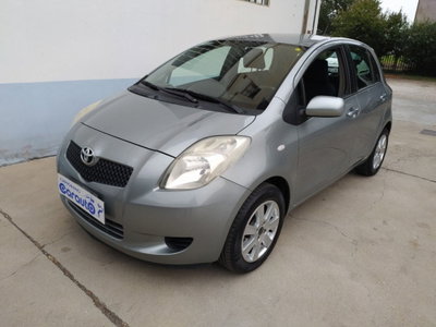 Toyota Yaris 1.0 5 porte Sol usata