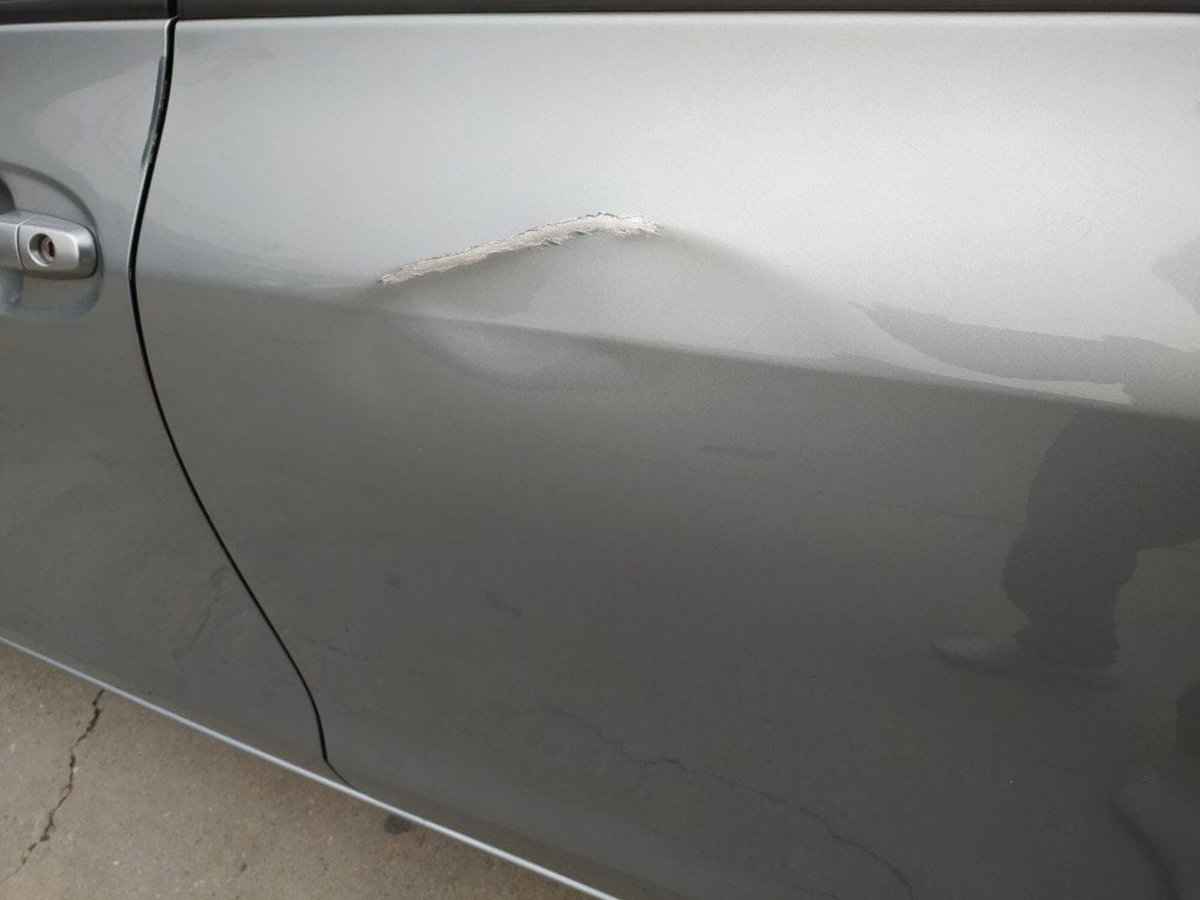 Toyota Yaris 1.0 5 porte Sol (17)