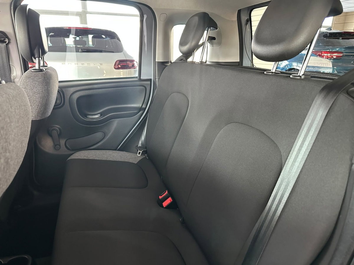 Fiat Panda 1.0 FireFly S&S Hybrid City Cross (13)