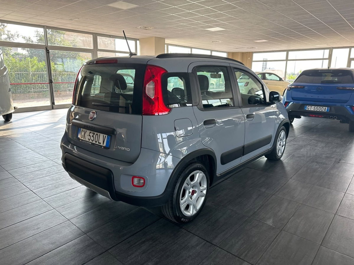 Fiat Panda 1.0 FireFly S&S Hybrid City Cross (5)