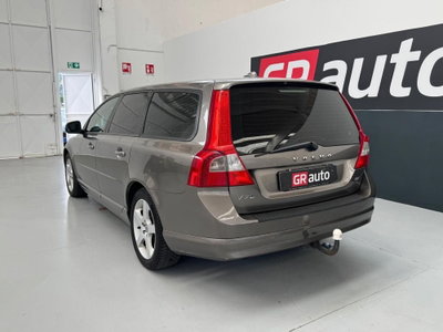 Volvo V70 2.4 D5 Summum (10)