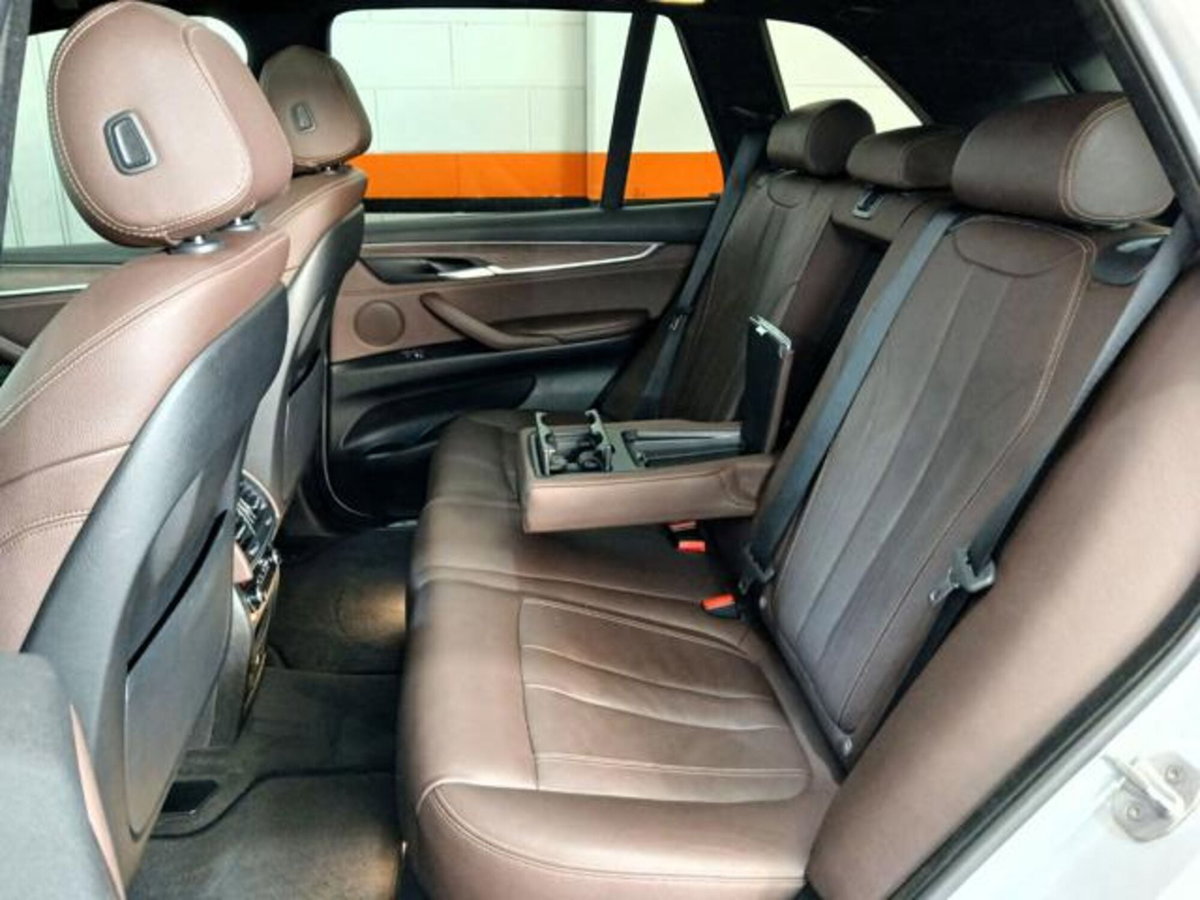 BMW X5 xDrive30d 249CV Business (6)