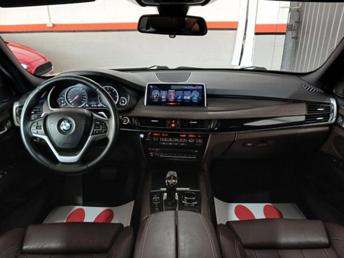 BMW X5 xDrive30d 249CV Business (7)