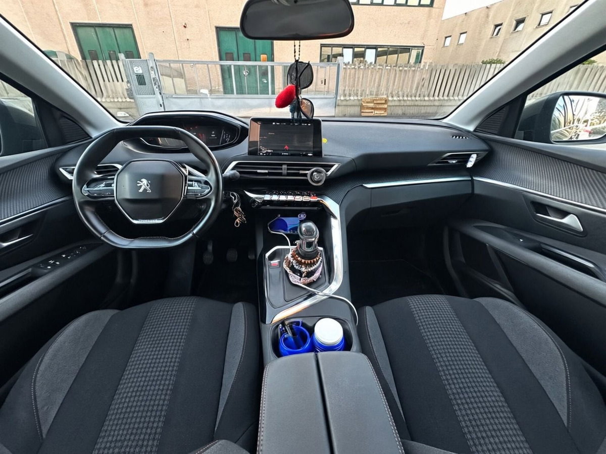 Peugeot 3008 PureTech Turbo 130 S&S Allure Pack (10)