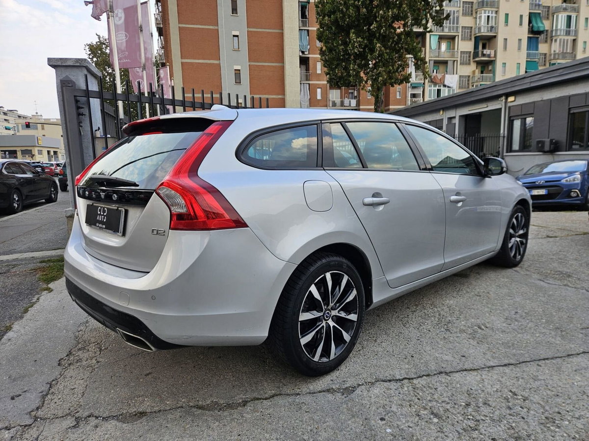 Volvo V60 D2 Dynamic Edition (3)