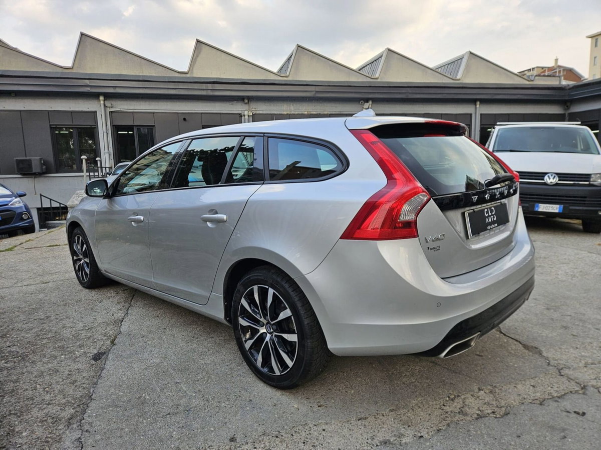 Volvo V60 D2 Dynamic Edition (5)