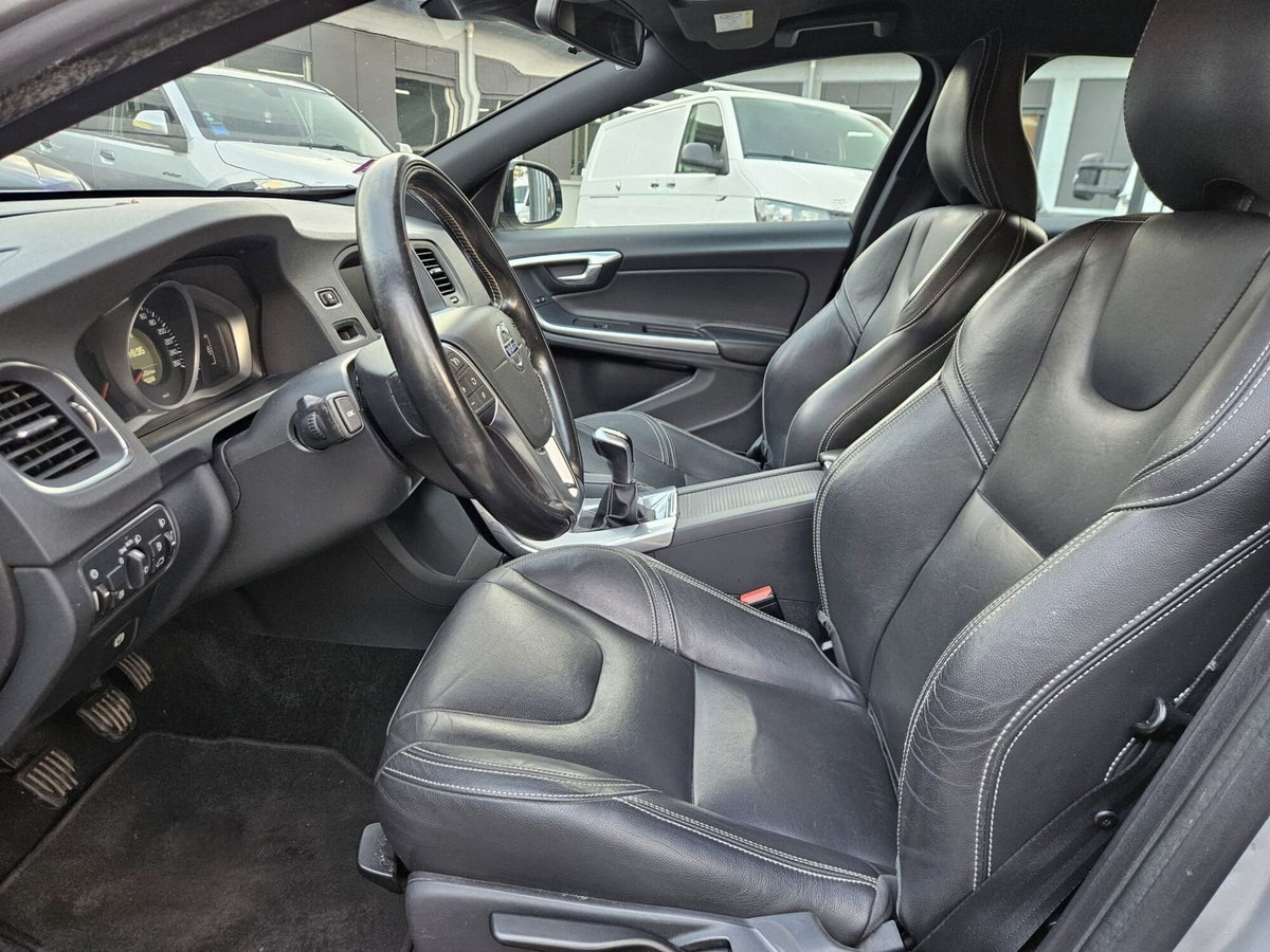 Volvo V60 D2 Dynamic Edition (7)
