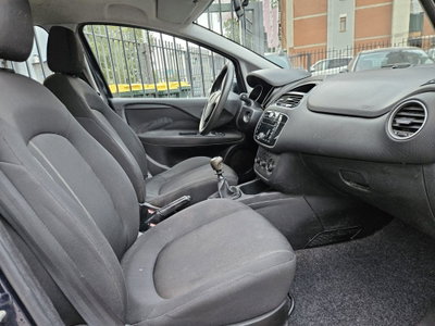 Fiat Punto 1.4 8V 5 porte Easypower Street (11)