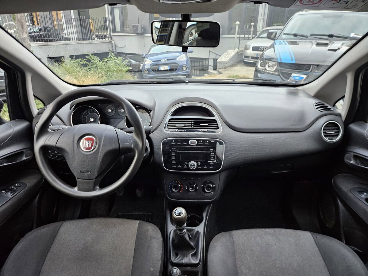 Fiat Punto 1.4 8V 5 porte Easypower Street (9)