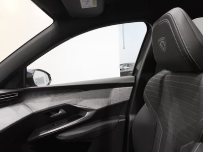 Peugeot 3008 1.2 hybrid GT 145cv e-dcs6 (18)