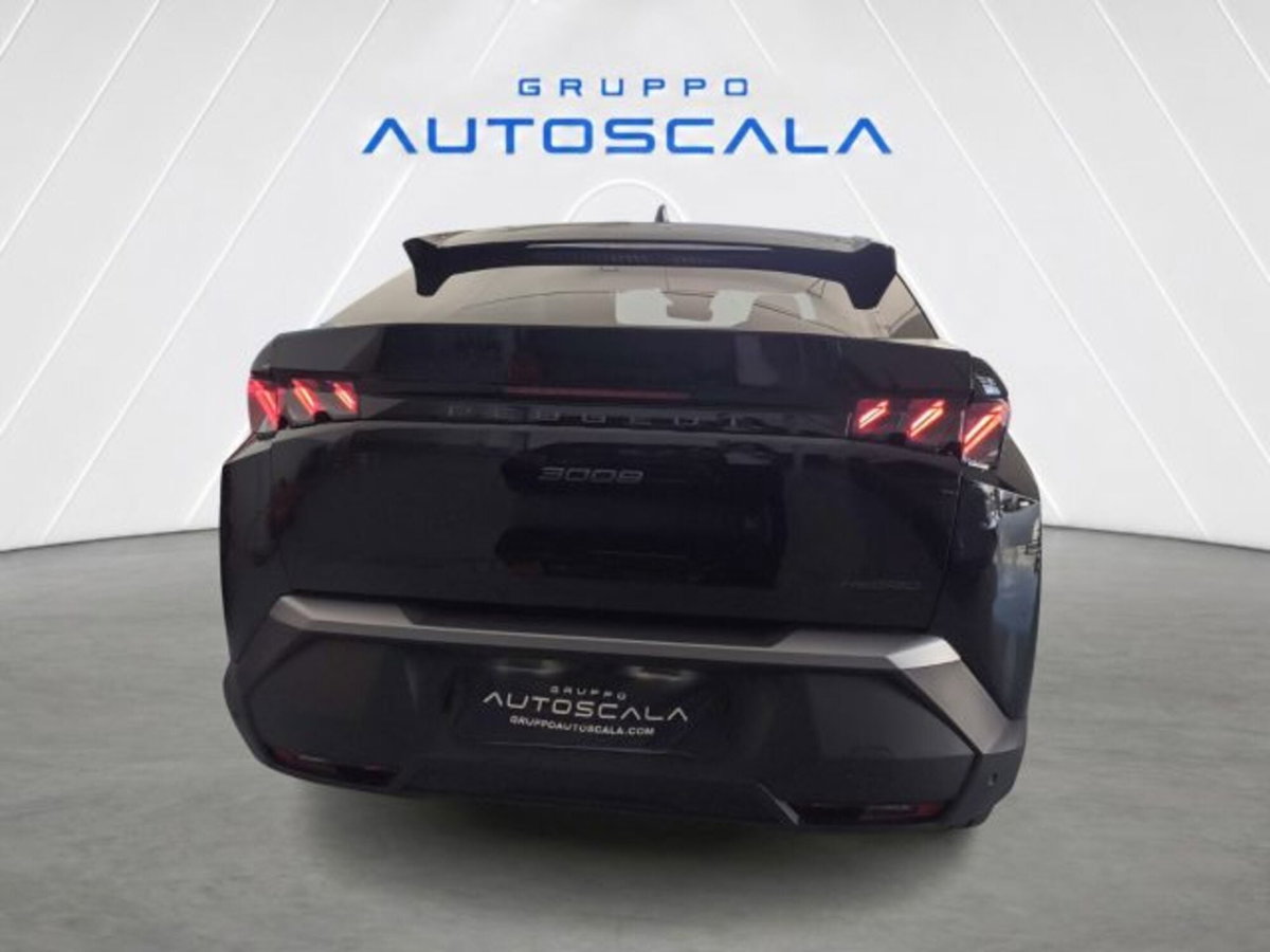 Peugeot 3008 1.2 hybrid GT 145cv e-dcs6 (4)