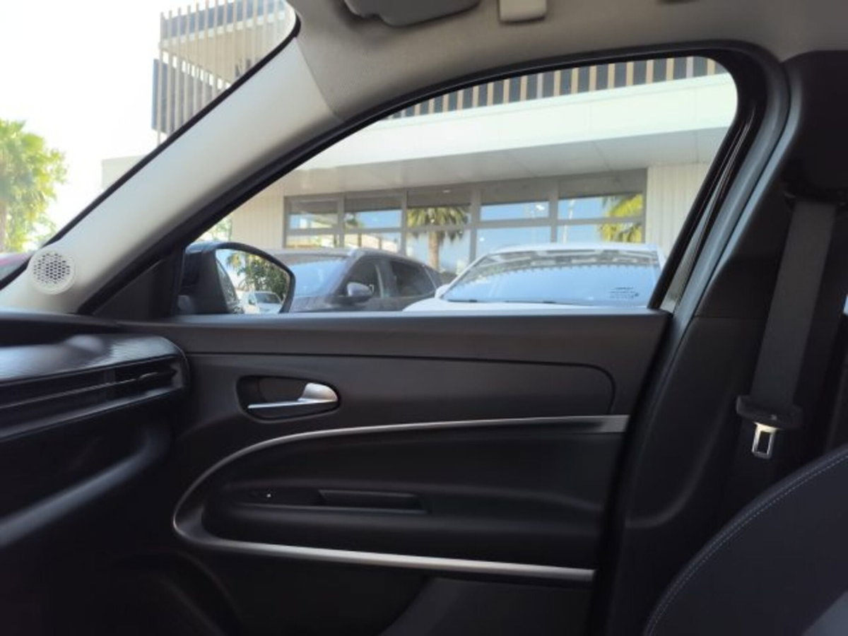 Jeep Avenger 1.2 turbo Altitude fwd 100cv (16)