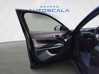 Jeep Avenger 1.2 turbo Altitude fwd 100cv (7)