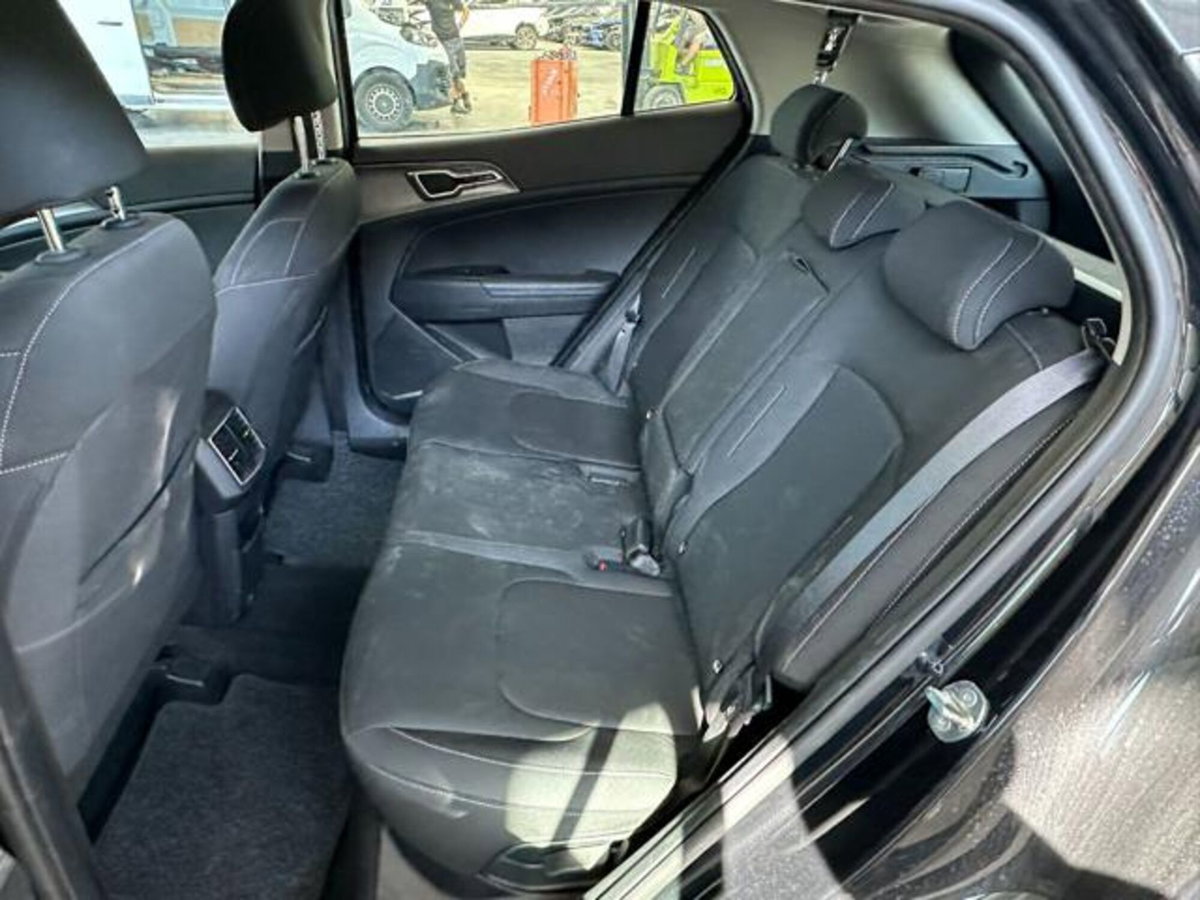 Kia Sportage 1.6 crdi mhev Business dct (15)